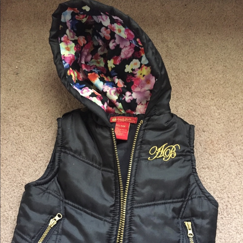 Toddler Apple Bottom vest with hood
